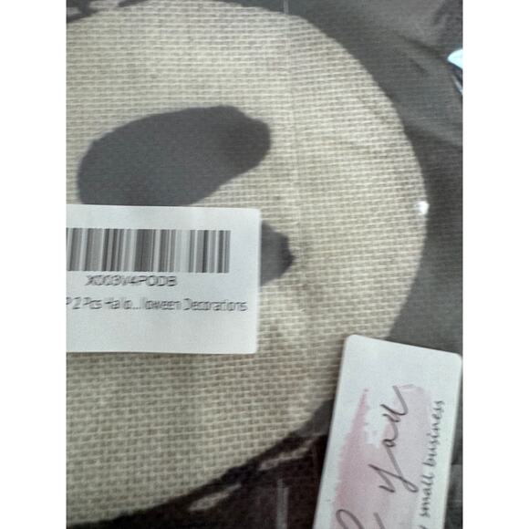 NWT 2 Pack 12 x 18 Halloween Flag Hocus Pocus Sandersons Eat Drink Be Scary - Picture 6 of 6